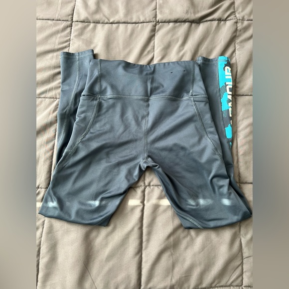 Blue under armour leggings. - Picture 5 of 5